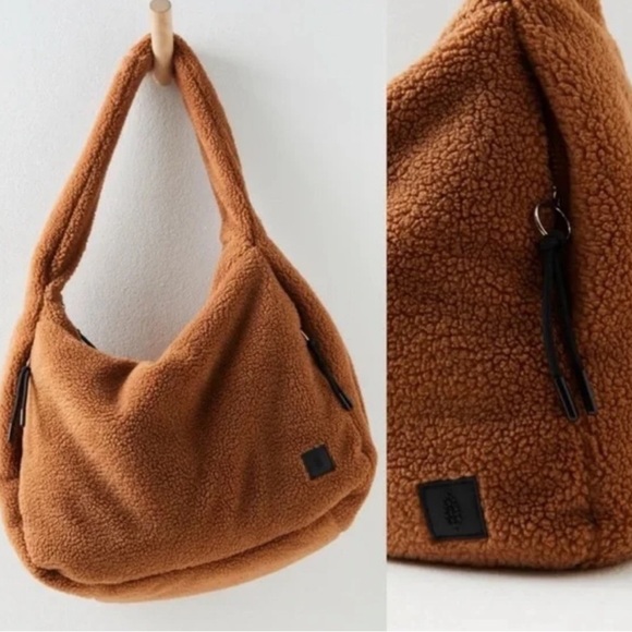 Final price ✨NWT FP movement cozy carryall - Picture 1 of 5